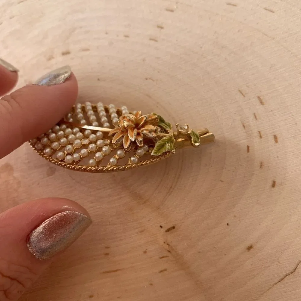 B.S.K vintage leaf brooch